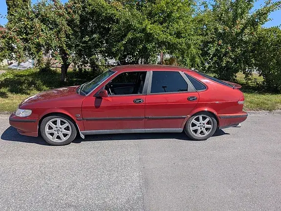 Saab 900 1997 photo 2
