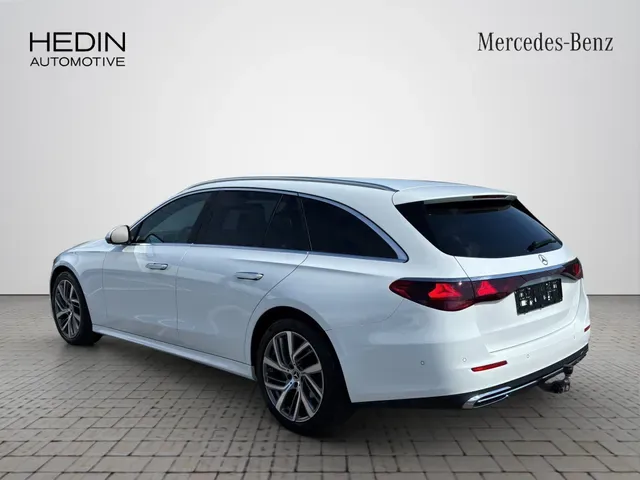 Mercedes-Benz E-Class 2025 photo 2