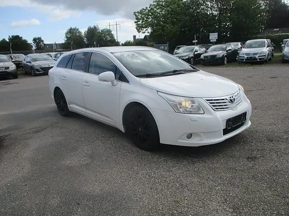 Toyota Avensis 2010 photo 3