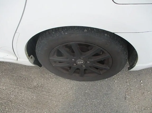 Toyota Avensis 2010 photo 4