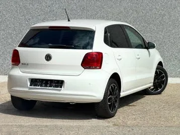 Volkswagen Polo 2013 photo 3