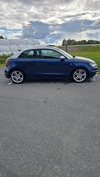 Audi A1 2011 photo 3