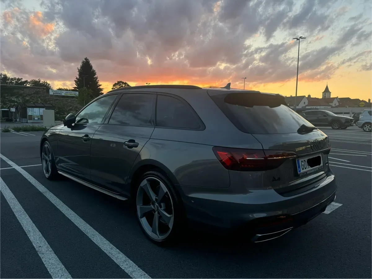 Audi A4 2020 photo 2