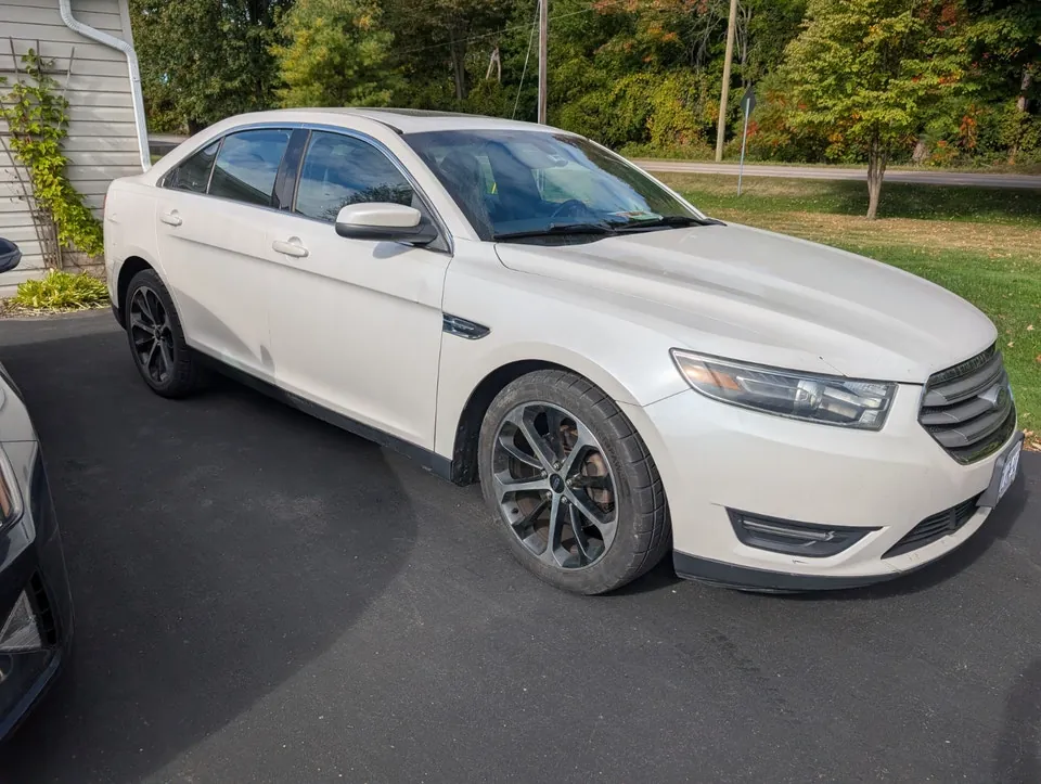 Ford Taurus