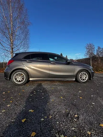 Mercedes-Benz A 180 2014 photo 4