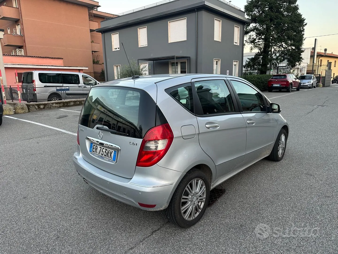 Mercedes-Benz A 180 2013 photo 3