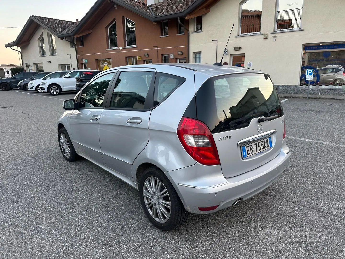 Mercedes-Benz A 180 2013 photo 4