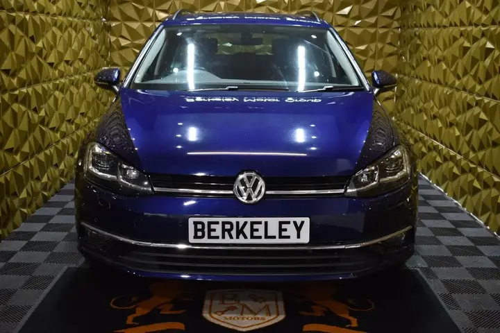 Volkswagen Golf 2020 photo 2