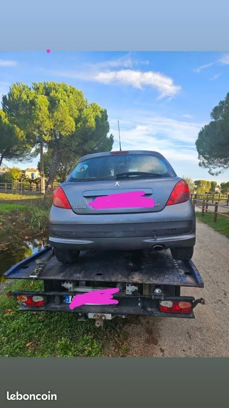Peugeot 207 2008 photo 3