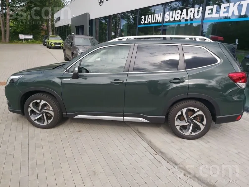Subaru Forester 2022 photo 2