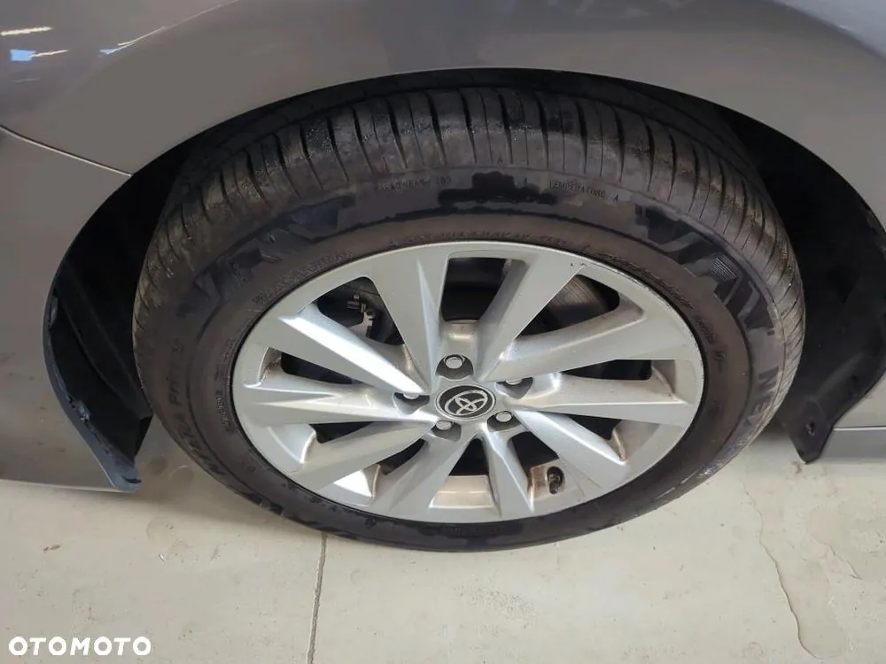 Toyota Camry 2021 photo 5