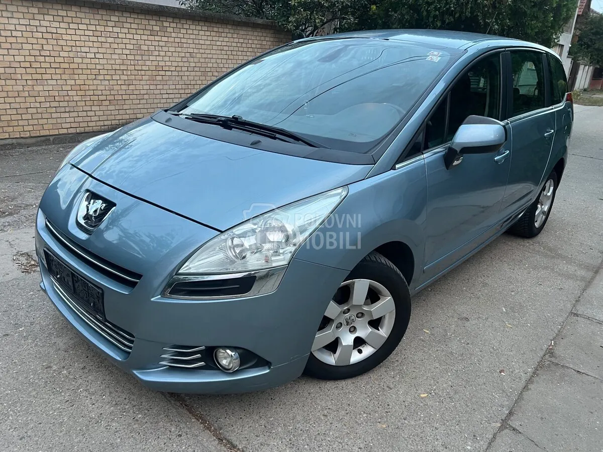 Peugeot 5008 2011 photo 2