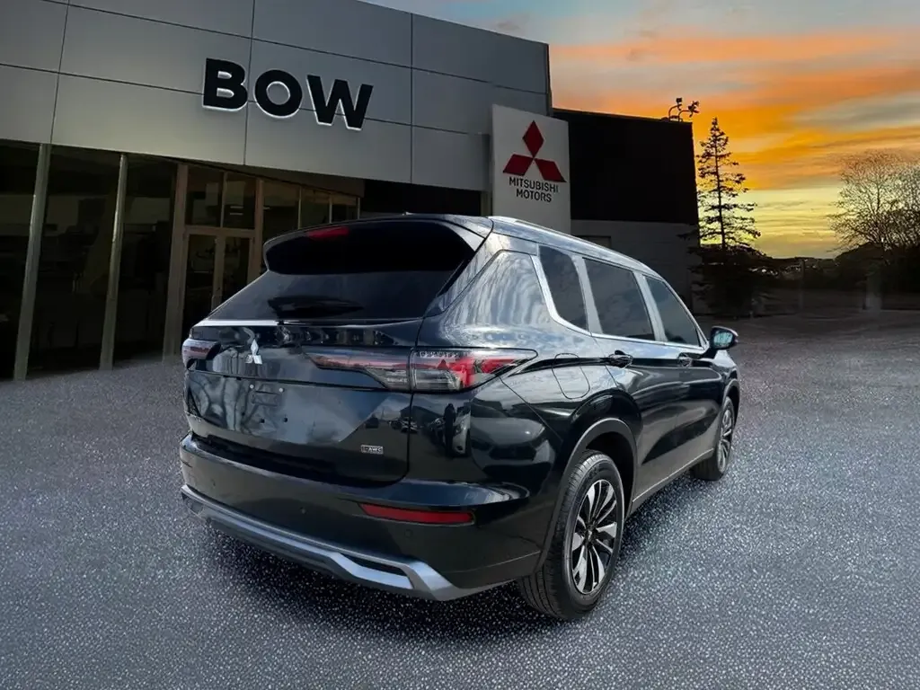 Mitsubishi Outlander 2026 photo 5