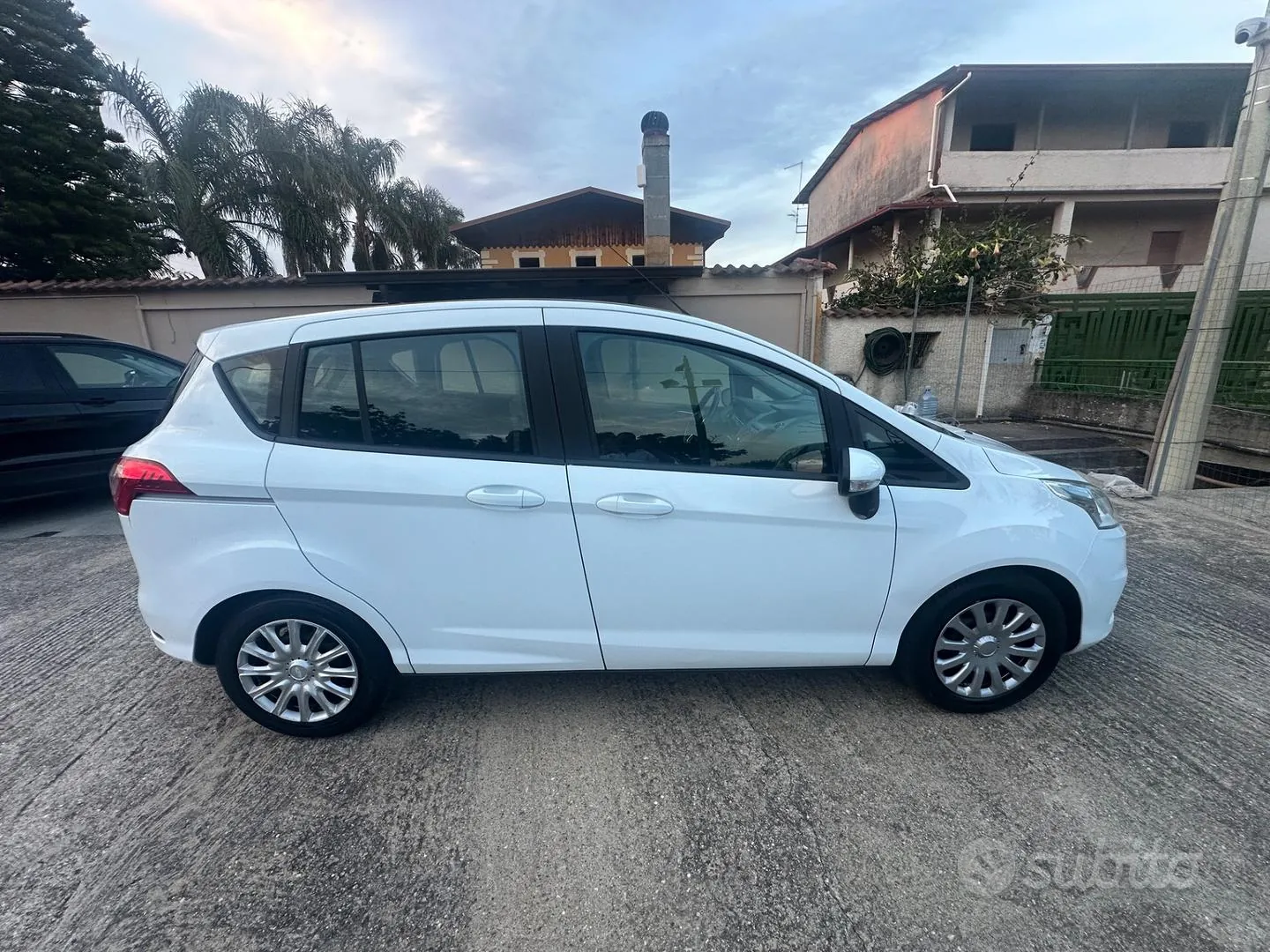 Ford B-Max 2017 photo 4