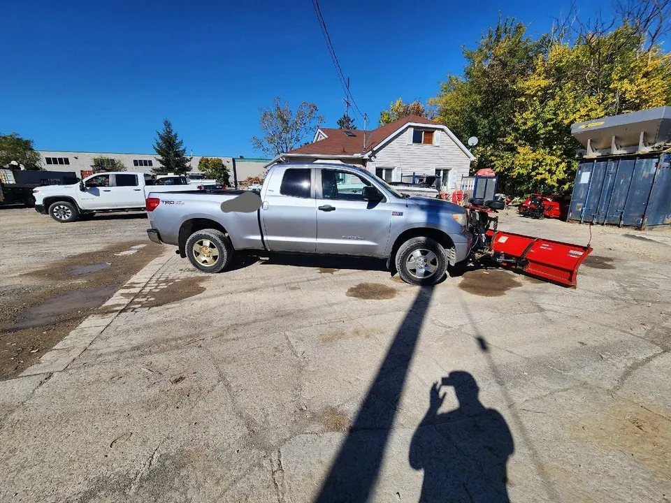 Toyota Tundra 2011 photo 5