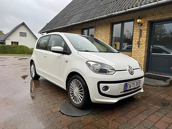 Volkswagen Up 2014 photo 2