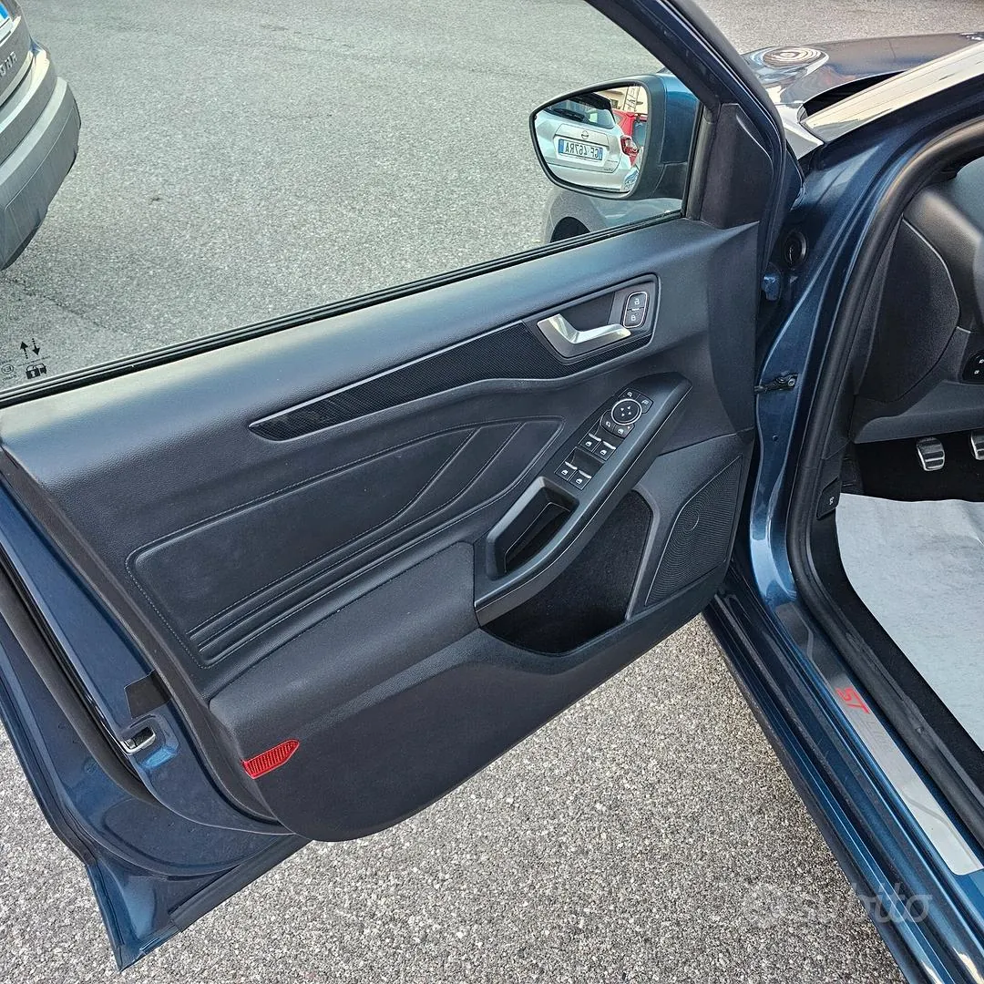 Ford Focus 2021 photo 5