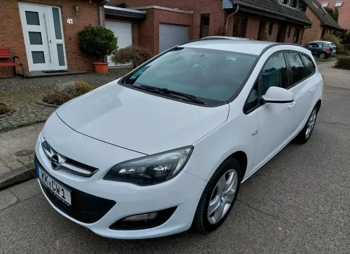 Volkswagen Astra J