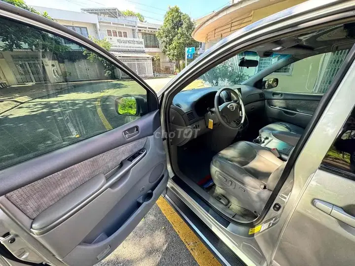 Toyota Sienna 2007 photo 4