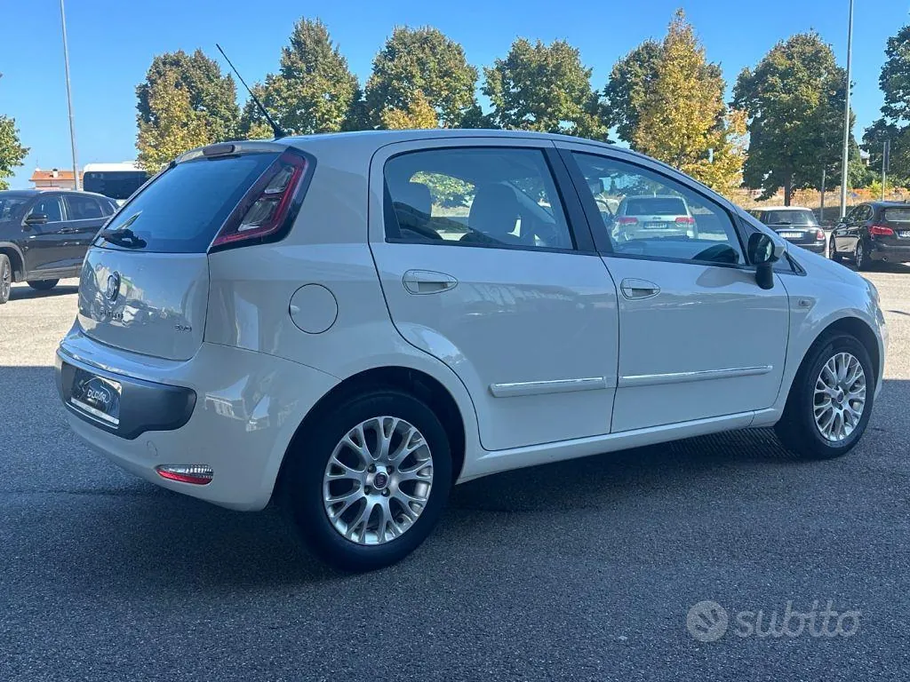 Fiat Punto Evo 2010 photo 5
