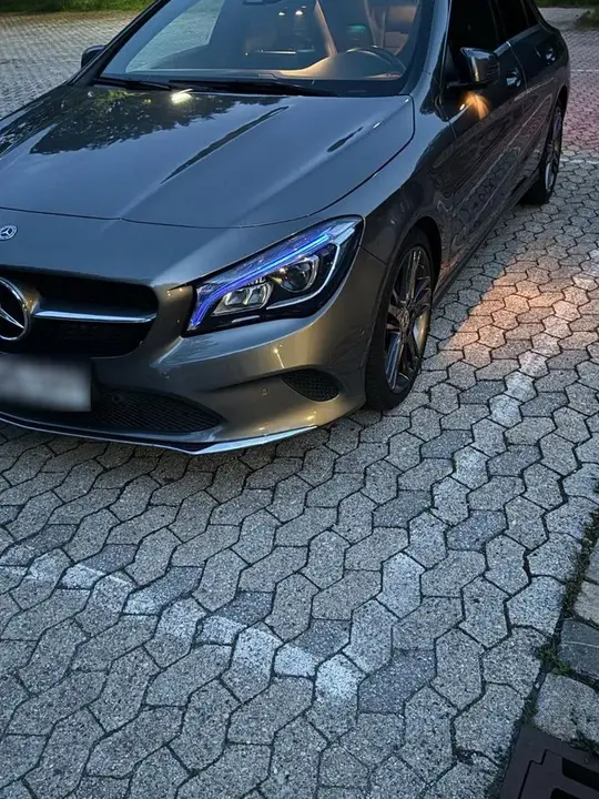 Mercedes-Benz Cla 200