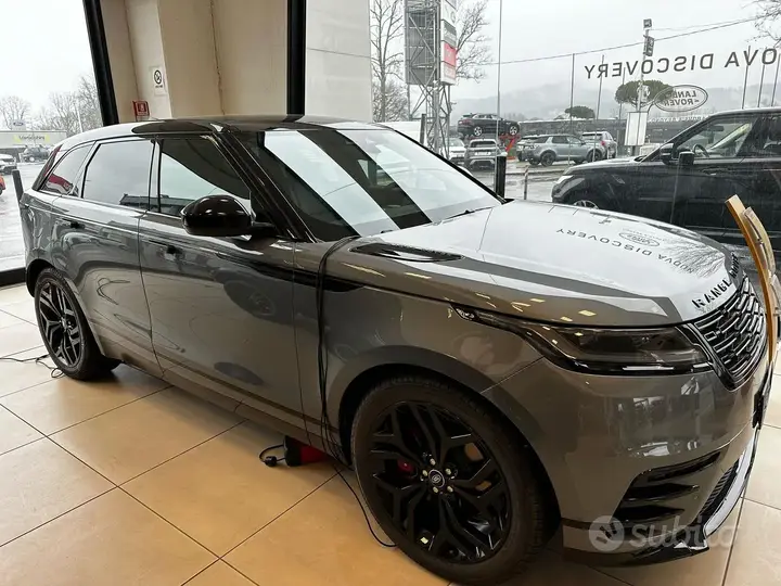 Land Rover Range Rover Velar 2023 photo 4