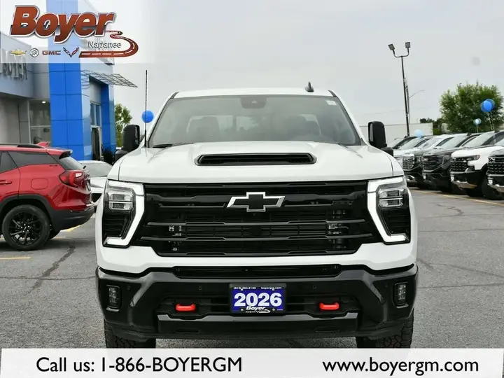 Chevrolet Silverado 2500Hd 2026 photo 2