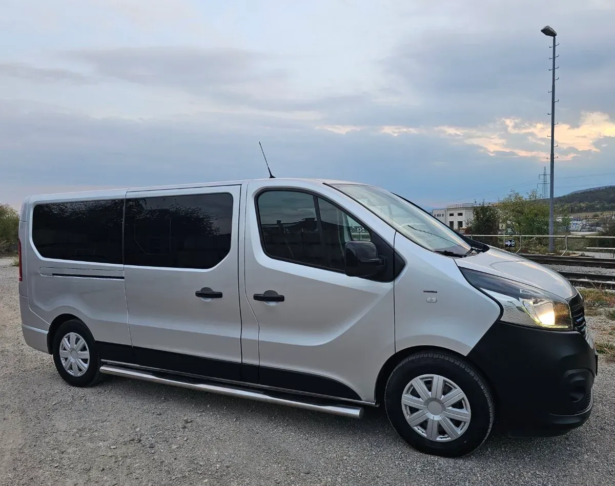 Renault Trafic 2018 photo 2