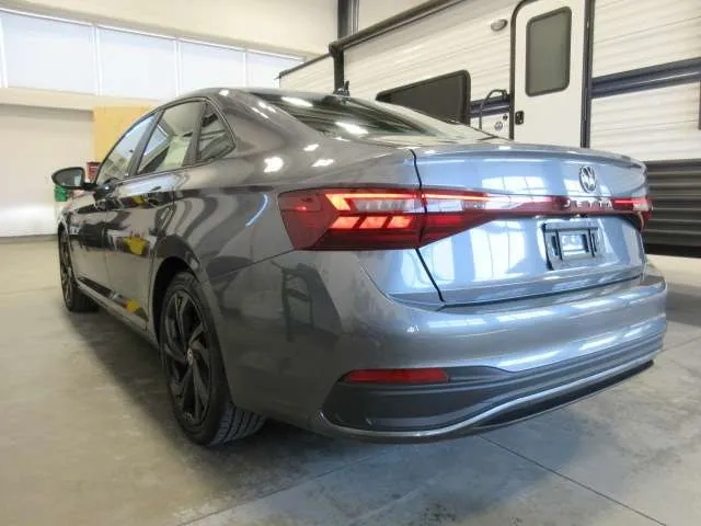 Volkswagen Jetta 2025 photo 5