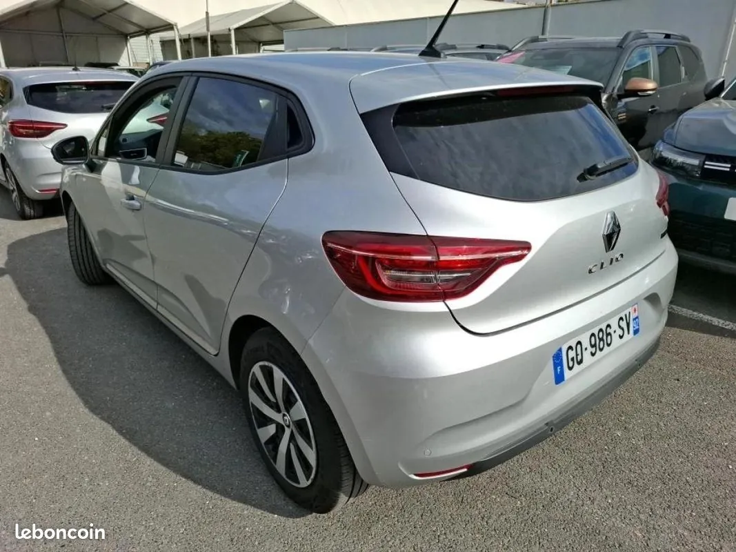 Renault Clio 2023 photo 4