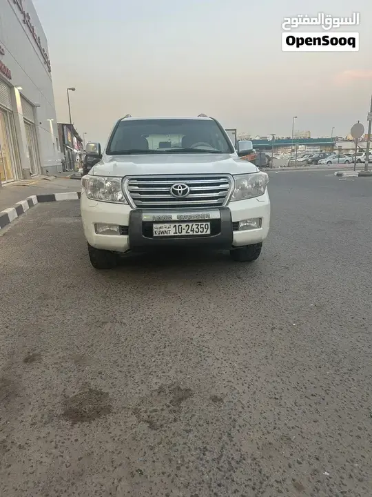Toyota Land Cruiser 2011 photo 2