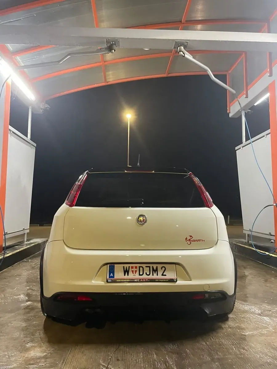 Abarth Grande Punto 2008 photo 2