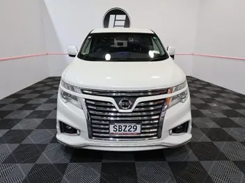 Nissan Elgrand 2015 photo 3