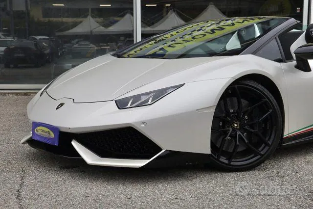 Lamborghini Huracán 2017 photo 2