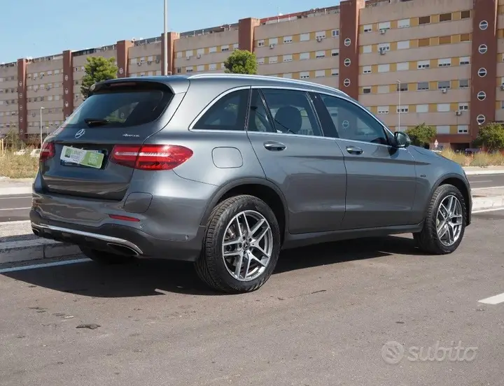 Mercedes-Benz Glc 2018 photo 2