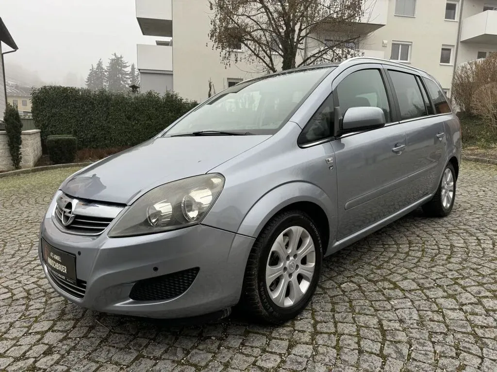 Opel Zafira 2010 photo 5