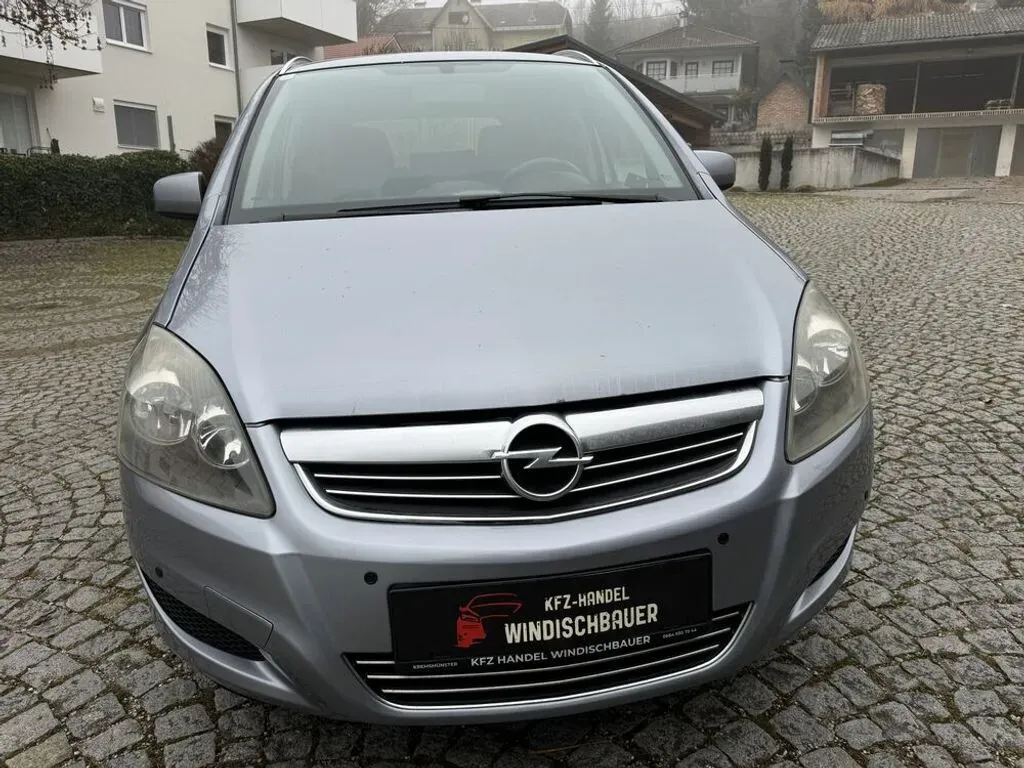 Opel Zafira 2010 photo 4