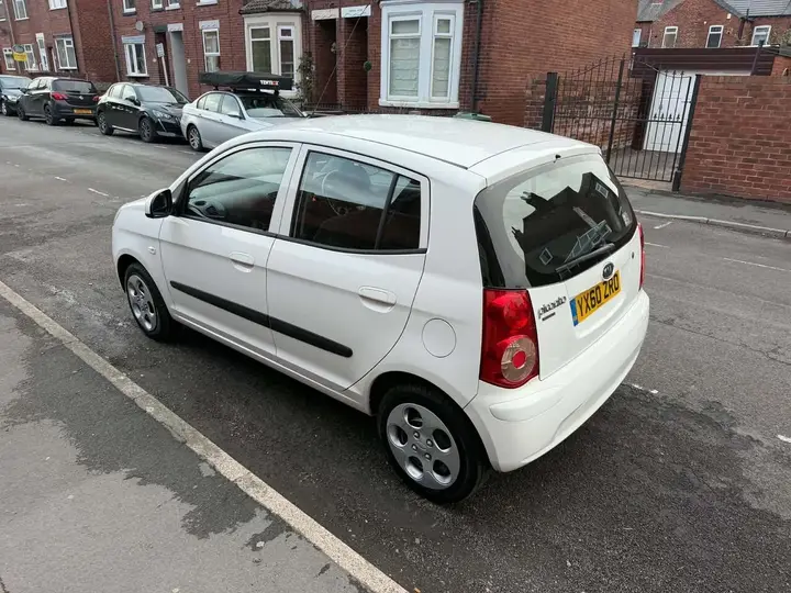 Kia Picanto 2010 photo 3