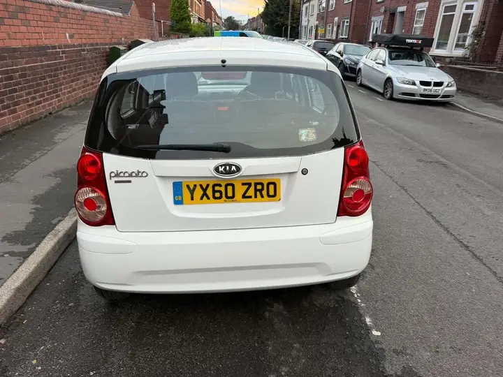 Kia Picanto 2010 photo 5