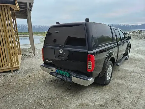Nissan Navara 2011 photo 5