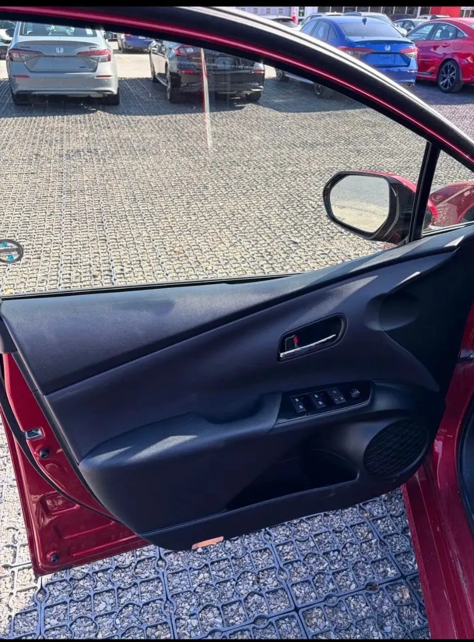 Toyota Prius 2016 photo 3