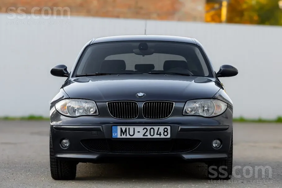 BMW E87 2006 photo 2