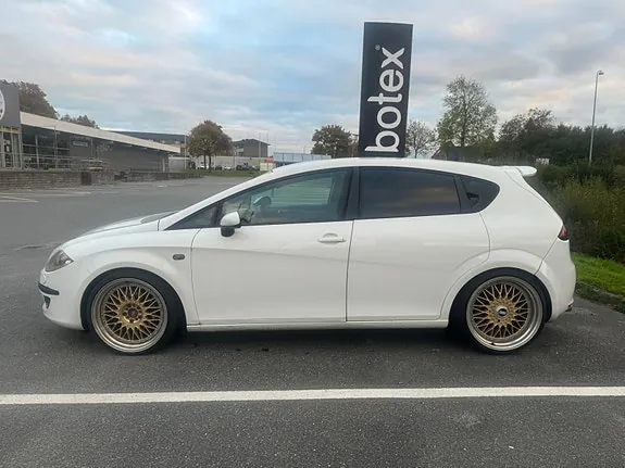 Seat Leon 2008 photo 3