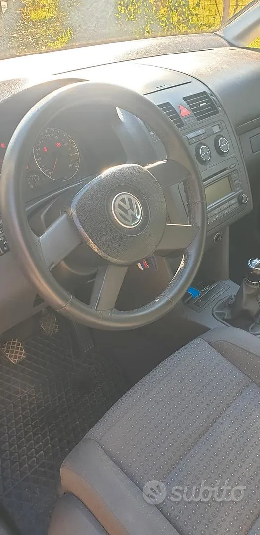 Volkswagen Touran 2004 photo 5