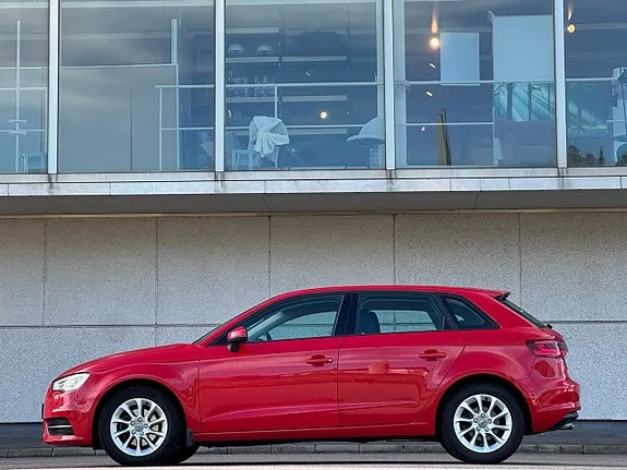 Audi A3 2013 photo 2