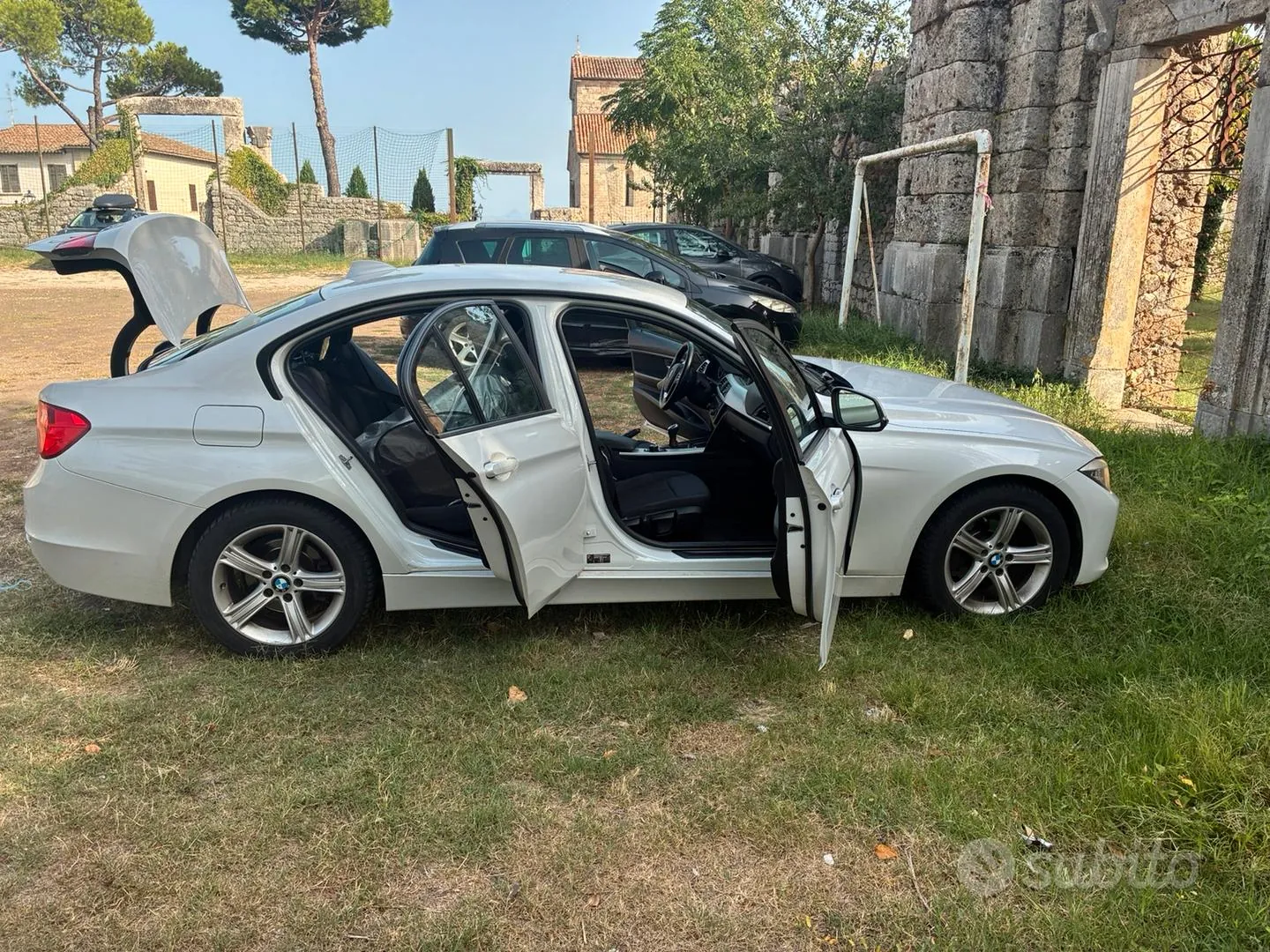 BMW 3 Series 2014 photo 2