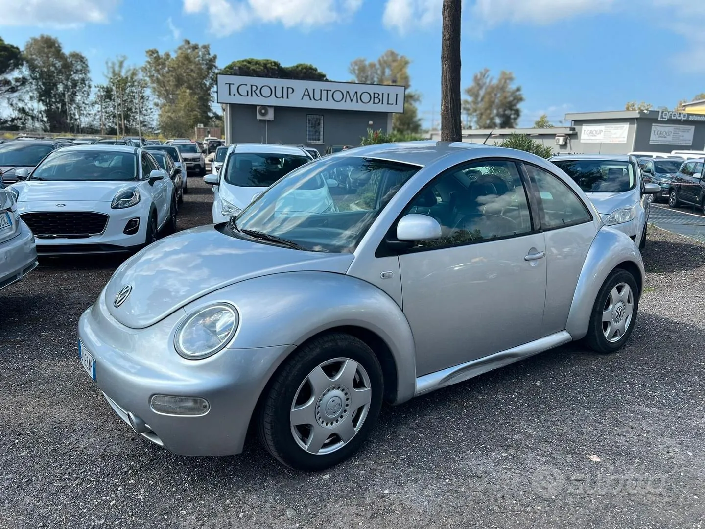Volkswagen New Beetle 2000 photo 3