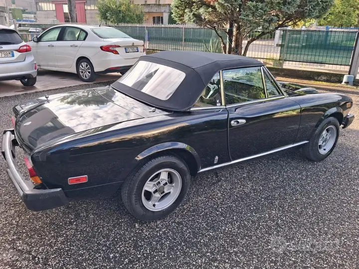 Fiat 124 Spider 1981 photo 5