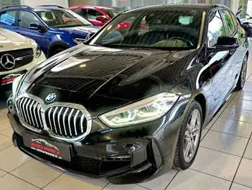BMW 118I 2022 photo 3