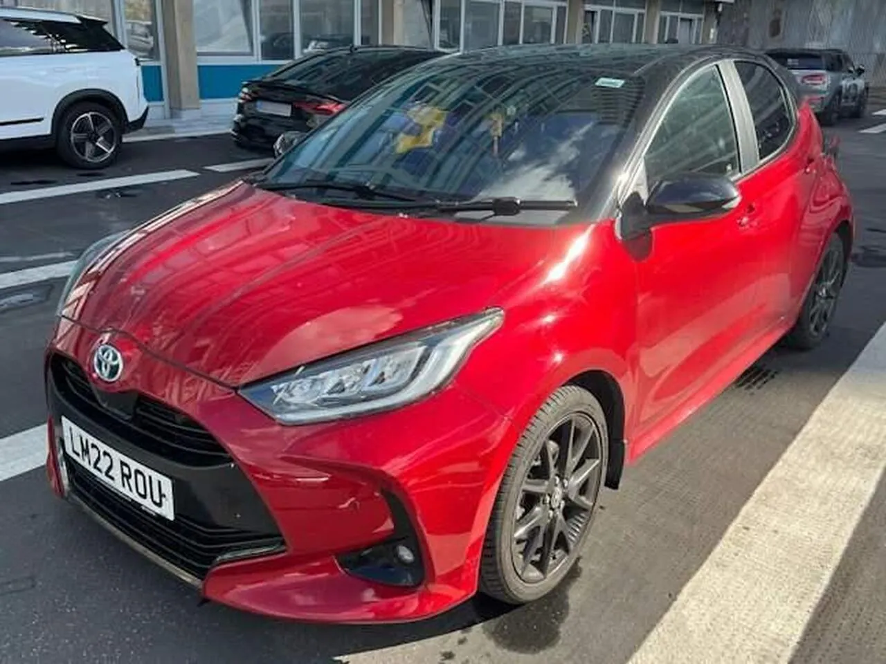 Toyota Yaris 2022 photo 2
